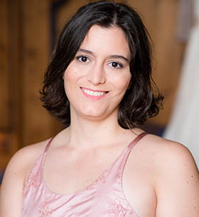 Antonia Moura - Administradora